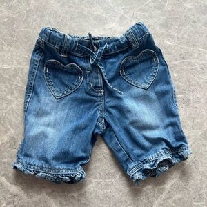 Mini Boden Denim Shorts with Ruffle Trim & Heart Pockets Size 1 1/2 - 2 Years